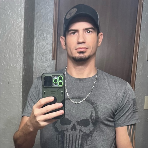 Meet your Posher, Dustin - Picture 1 of 1